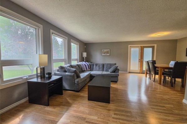 21 Kasiurak Bay, Brandon, MB R7A6H8 Photo 4