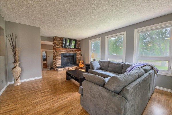 21 Kasiurak Bay, Brandon, MB R7A6H8 Photo 5
