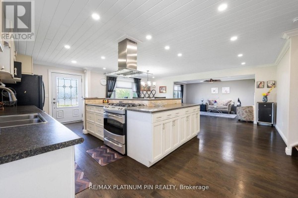 Foyer - 21 Longfield Drive, Kawartha Lakes, ON L0A1A0 Photo 3