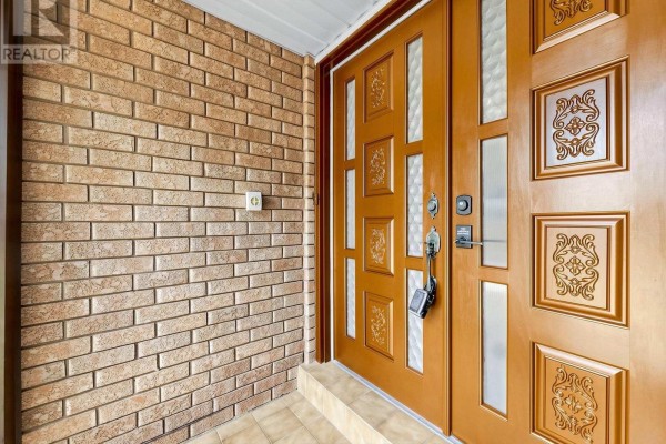 21 Lovekin Grove, Toronto, ON, photo 3