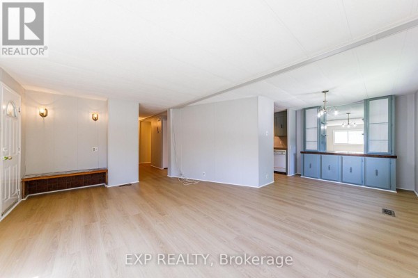 Living room - 21 Maplewood Avenue, Carleton Place, ON K7C3P1 Photo 5
