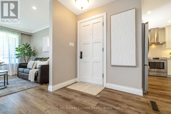 Bedroom 2 - 21 Market Street, Halton Hills, ON L7G3B9 Photo 5