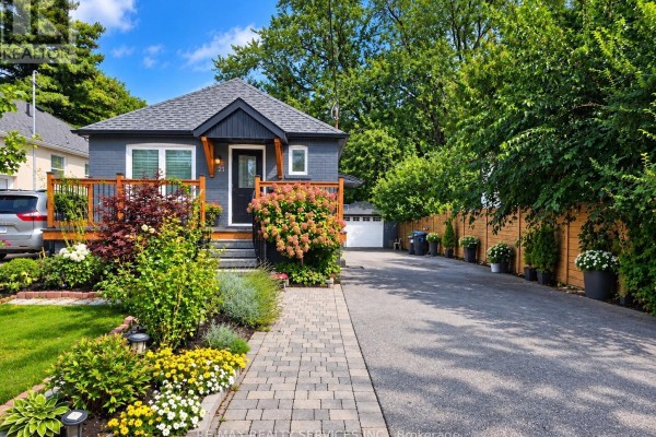 21 Mcintosh Avenue, Toronto, ON, photo 2