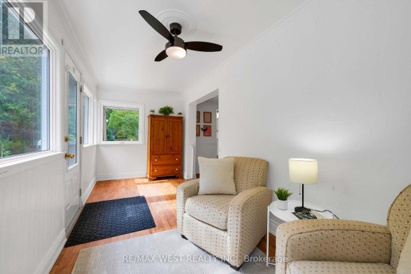 Sunroom - 21 Mill Street, Amaranth, ON L9W3Z3 Photo 3