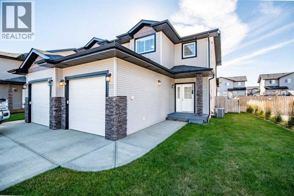 21 Pinetree Close, Blackfalds, AB, photo 2