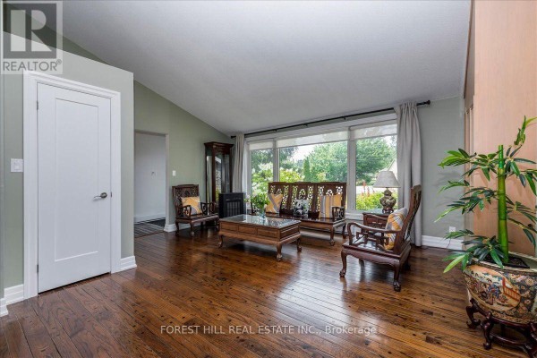 Living room - 21 Pinetree Court, Ramara, ON L0K1B0 Photo 4