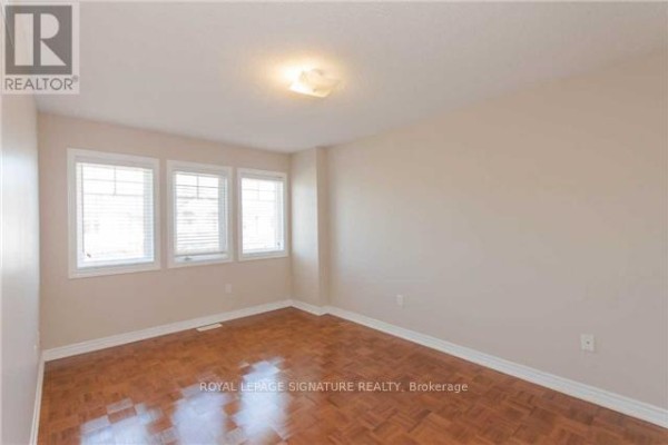 21 Pitney Avenue, Richmond Hill, ON L4E4Y6 Photo 5
