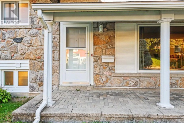 Workshop - 21 Pulford Crescent, Ottawa, ON K2B6L6 Photo 4