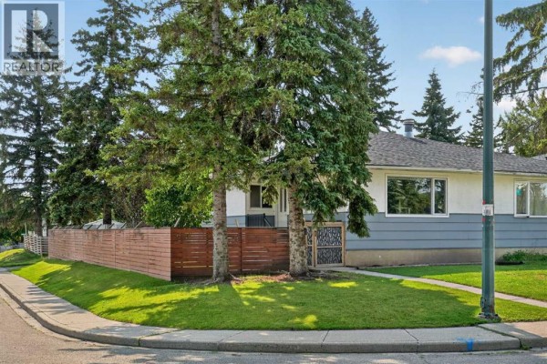 21 Rossmere Road Sw, Calgary
