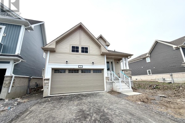 21 Royal Oak Crescent, Loyalist, ON, photo 2