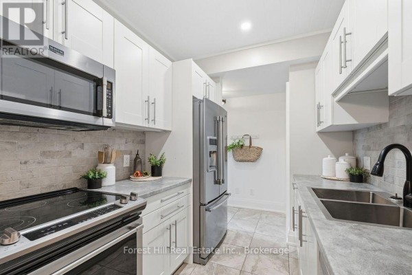 21 Sabrina Park Drive, Huntsville, ON P1H1L8 Photo 5