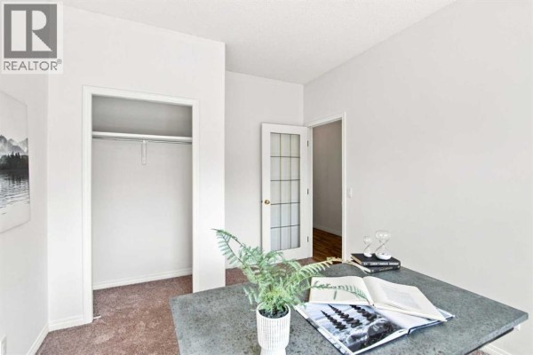 Bedroom - 21 Scimitar Heath Nw, Calgary, AB T3L2E1 Photo 5