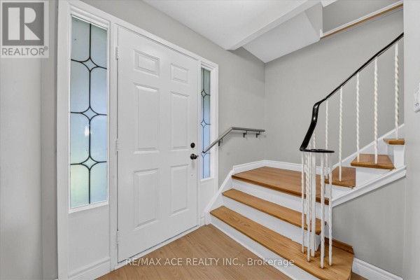 Bedroom 2 - 21 Sir Raymond Drive, Toronto, ON M1E1C1 Photo 5