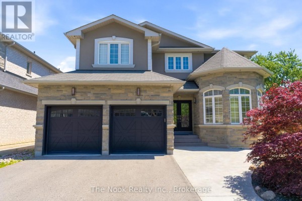 21 St Magnus Drive, Toronto, ON, photo 2