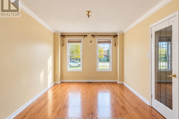 Kitchen - 21 Strawberry Hills Drive, Toronto, ON M1V3X9 Photo 3