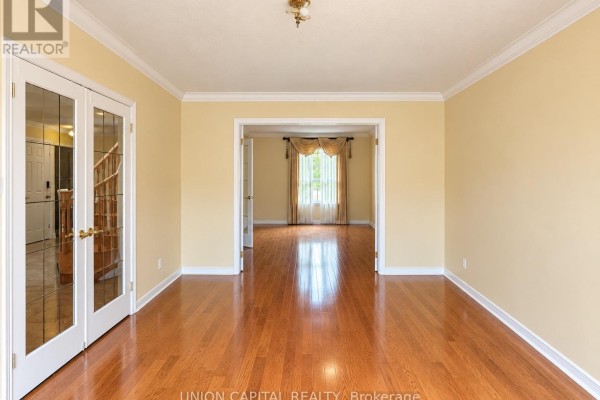 Family room - 21 Strawberry Hills Drive, Toronto, ON M1V3X9 Photo 4