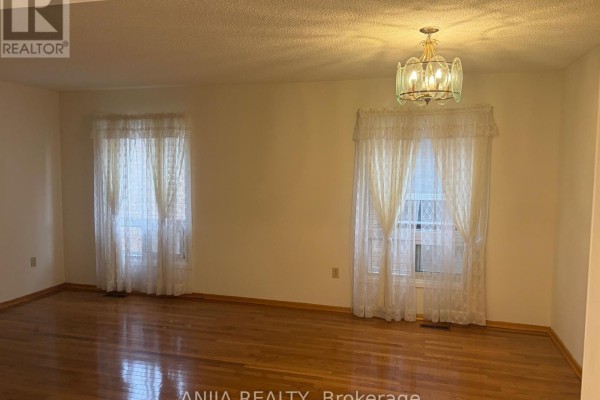 Primary Bedroom - 21 Tangmere Crescent, Markham, ON L3R6Z1 Photo 5