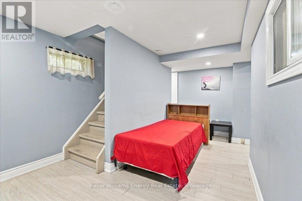 21 Upland Drive, Whitby, ON, photo 3