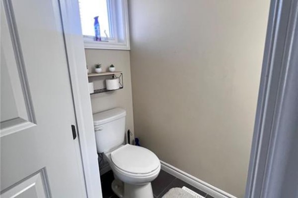 4pc Ensuite bath - 21 Vic Chambers Place, Paris, ON N3L0E6 Photo 5