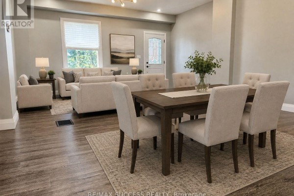 Eating area - 21 Webling Street, Brantford, ON N3S2S8 Photo 5