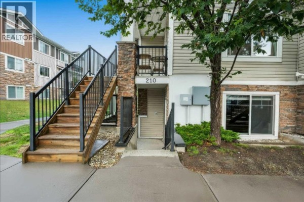 210, 300 Marina Drive, Chestermere, AB, photo 2