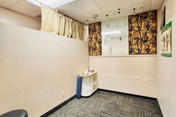 210,212,216, 328 Centre Street Se, Calgary, AB T2P0S4 Photo 4