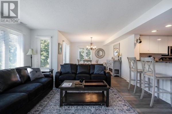 210 - 110 Fairway Court, Blue Mountains, ON L9Y0P8 Photo 5