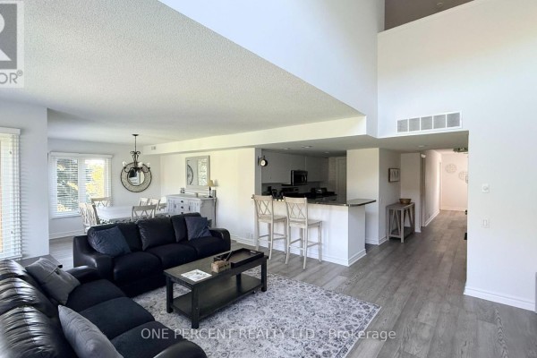 210 - 110 Fairway Crescent, Blue Mountains, ON L9Y0P8 Photo 5