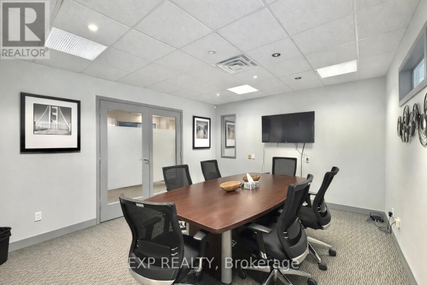210 - 111 Sherwood Drive, Ottawa, ON, photo 3