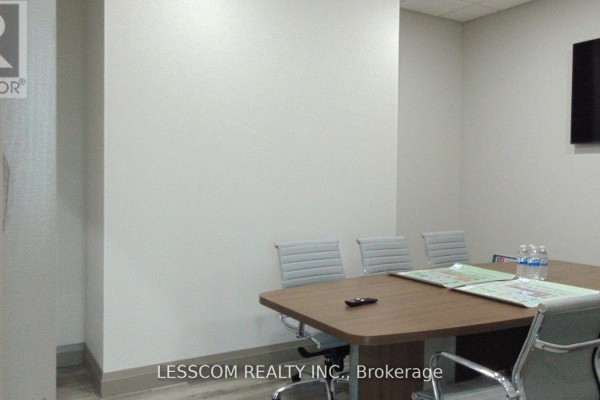 210 - 11615 Mcvean Drive, Brampton, ON L6P4N5 Photo 5