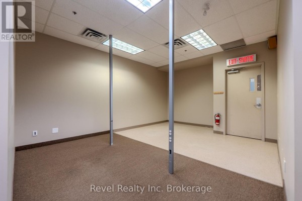 210 - 180 Shirreff Avenue, North Bay, ON P1B7K9 Photo 5