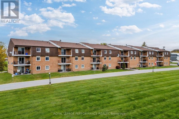 210 - 220 Kenyon Street, North Glengarry, ON K0C1A0 Photo 2