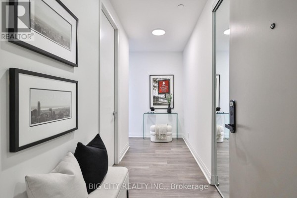 210 - 25 Frederick Todd Way, Toronto, ON, photo 3