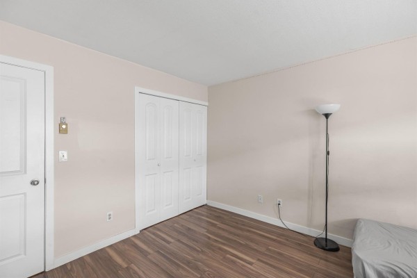 210 13771 72a Avenue, Surrey, BC, photo 3
