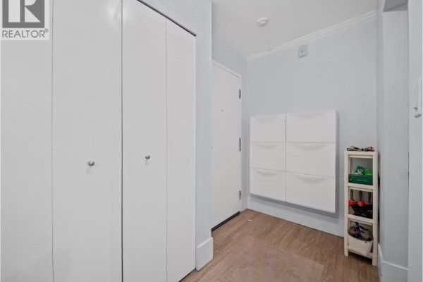 210 141 W 13th Street, North Vancouver, BC V7M1N5 Photo 4
