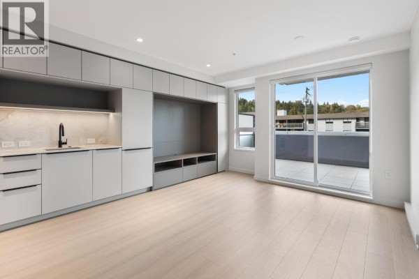 210 2015 St. Johns Street, Port Moody, BC V3H0N5 Photo 5