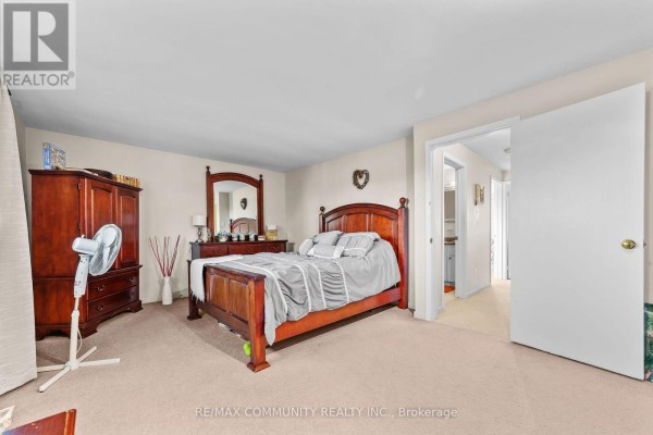 210-216 Homestead Crescent, London North, ON N6G2E5 Photo 4