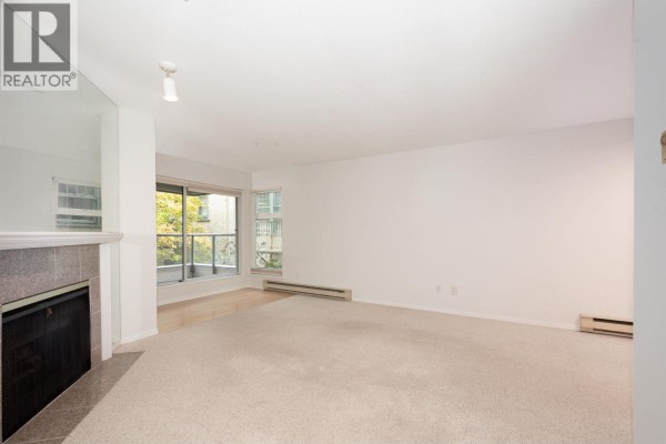 210 2250 W 3rd Avenue, Vancouver, BC V6K1L4 Photo 5