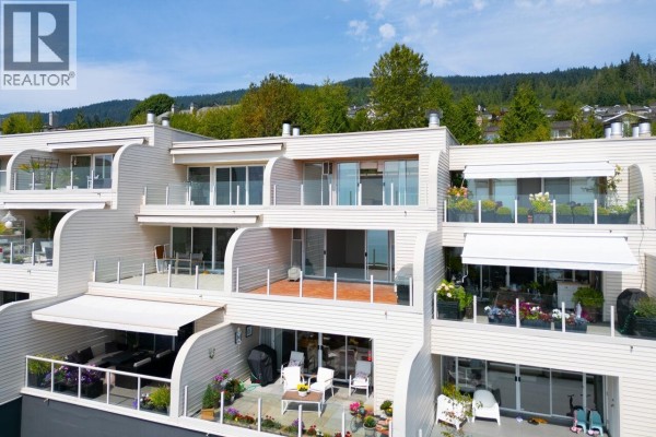 210 2274 Folkestone Way, West Vancouver, BC V7S2X7 Photo 4