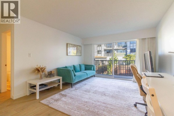 210 270 W 1st Street, North Vancouver, BC V7M1B4 Photo 3