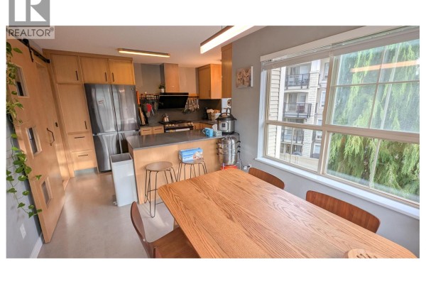 210 2958 Silver Springs Boulevard, Coquitlam, BC V3E3R9 Photo 5