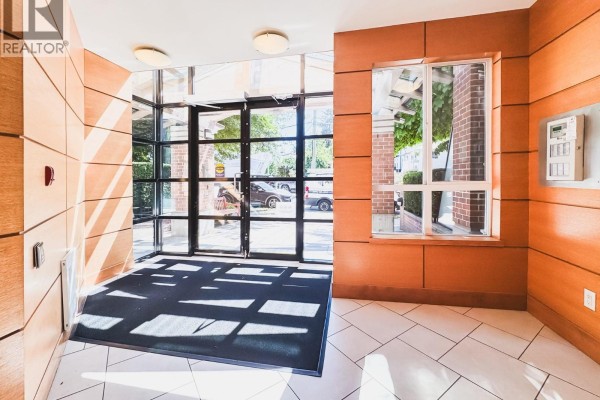 210 3651 Foster Avenue, Vancouver, BC V5R0A2 Photo 2