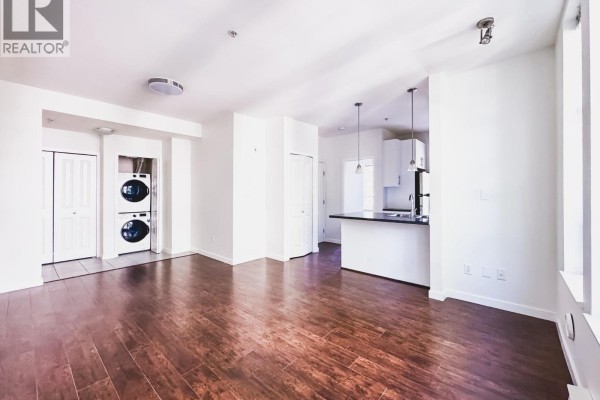 210 3651 Foster Avenue, Vancouver, BC V5R0A2 Photo 5