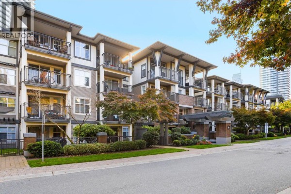 210 4768 Brentwood Drive, Burnaby, BC V5C0C7 Photo 2