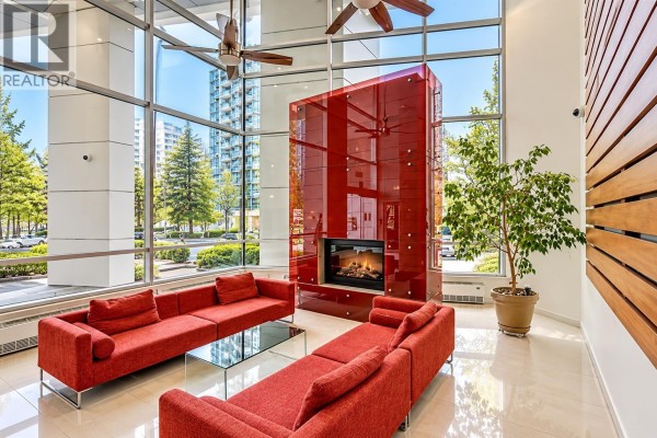210 4808 Hazel Street, Burnaby, BC V5H0A2 Photo 5