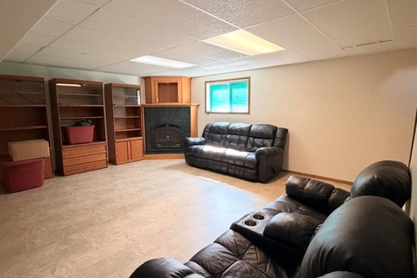 Kitchen - 210 4th Street E, Meadow Lake, SK S9X1H5 Photo 5