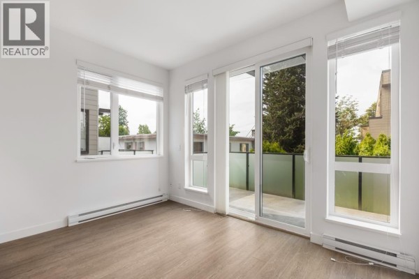 210 6533 Mckay Avenue, Burnaby, BC V5H2V5 Photo 5