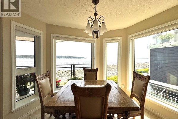 Kitchen - 210 87 Island Hwy S, Campbell River, BC V9W1A2 Photo 5