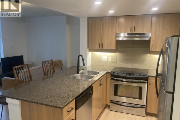 210 9262 University Crescent Crescent, Burnaby, BC V5A0A4 Photo 5