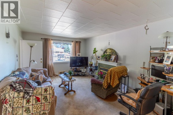 Family room - 210 Anderson Street, Nelson, BC V1L3X1 Photo 4